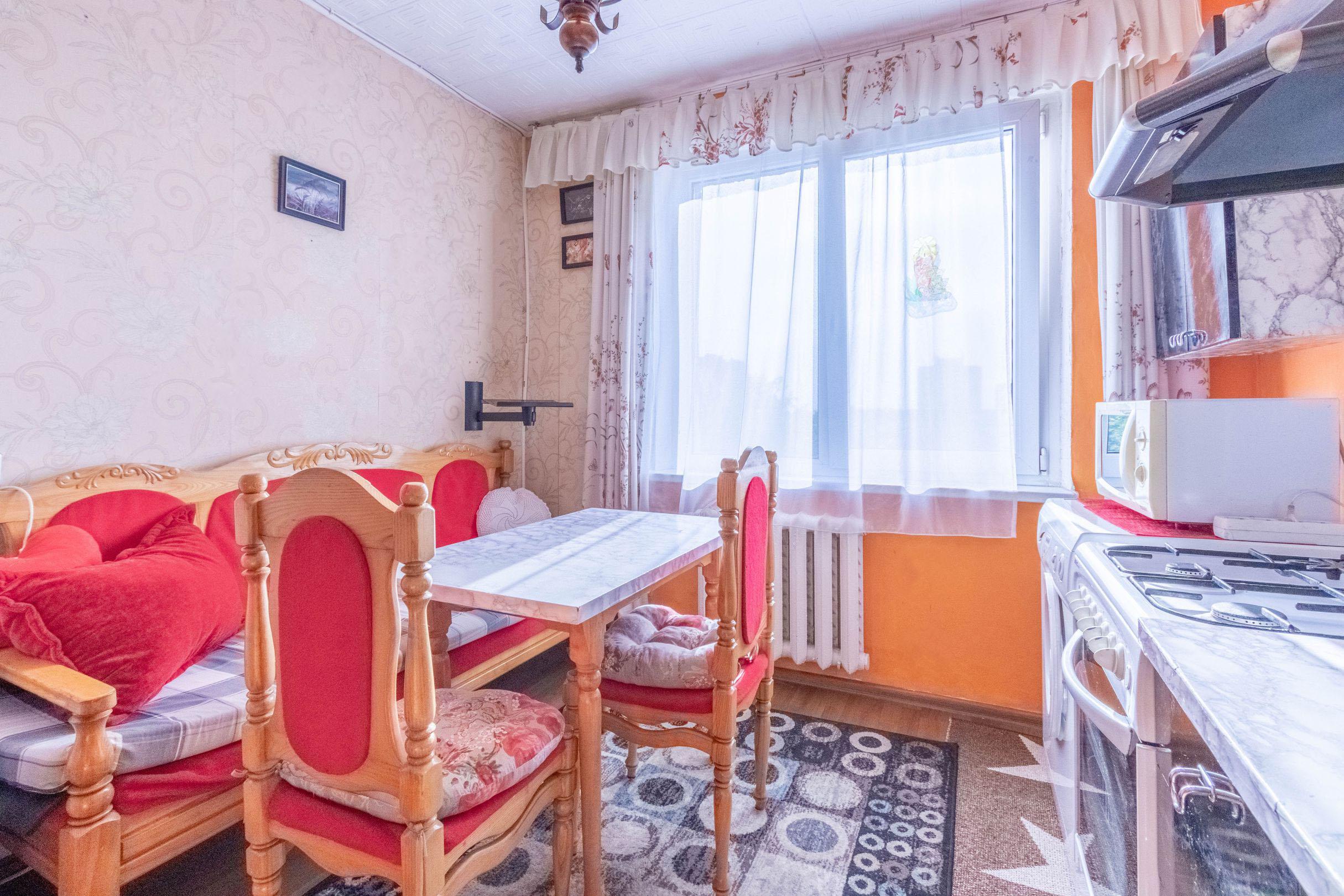 Parduodamas tvarkingas 3-jų kambarių butas Kniaudiškių g. 49, Panevėžyje