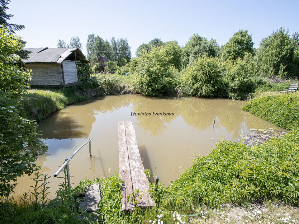 Miškų apsuptyje, šalia ežero, parduodamas sodo sklypas su nameliu ir tvenkiniu, Paežerio g., Mačiuliškių k., Marijampolės sav.